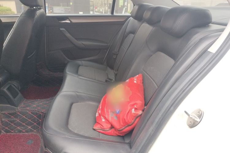 Used Volkswagen Santana 2015 1.6L Manual Comfort Edition Left Rear Seat