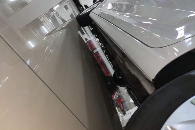 Used Volkswagen Santana 2015 1.6L Automatic Comfort Edition Left Side Sill
