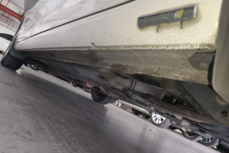 Used Volkswagen Santana 2015 Haval H6 1.6L Automatic Comfort Model Left Side Sill