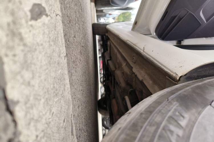 Used Volkswagen Santana 2015 1.4L Manual Fashion Edition Left Side Sill