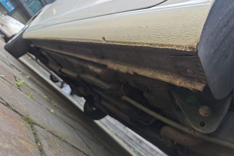 Used Volkswagen Santana 2015 1.6L Automatic Comfort Edition Left Side Sill
