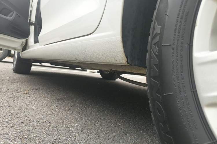 Used Volkswagen Santana 2015 1.4L Manual Fashion Edition Left Side Sill