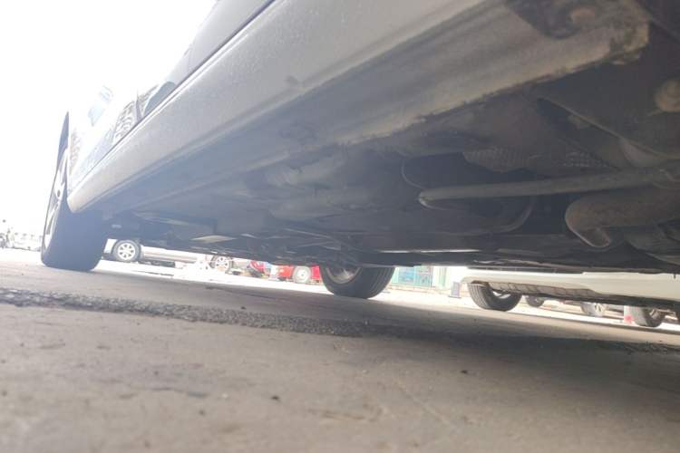 Used Volkswagen Santana 2015 1.6L Manual Comfort Edition Left Side Sill