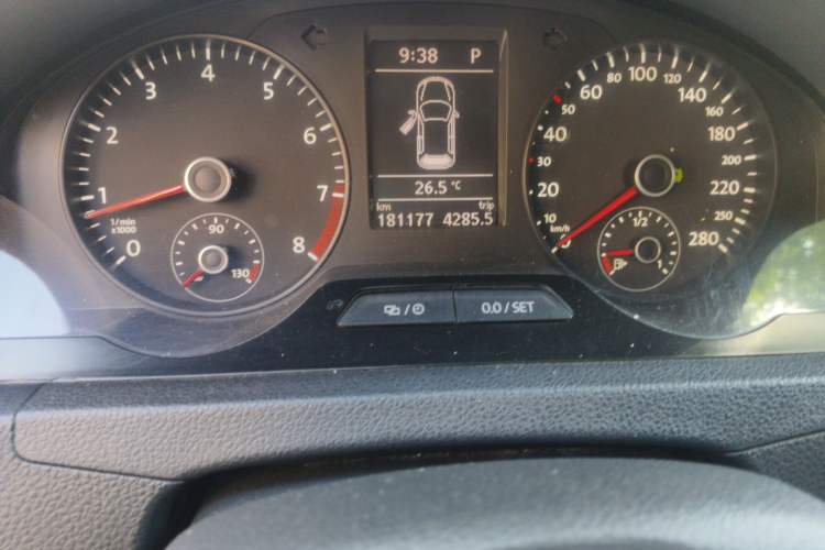 Used Volkswagen Santana 2015 Haval H6 1.6L Automatic Luxury Model Odometer Close Up