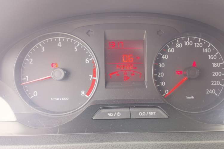 Used Volkswagen Santana 2015 1.4L Manual Comfort Edition Odometer Close Up