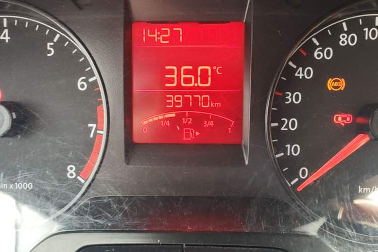 Used Volkswagen Santana 2015 1.6L Manual Fashion Edition Odometer Close Up