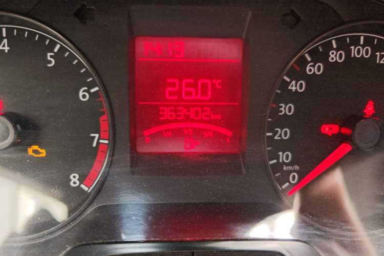 Used Volkswagen Santana 2015 1.4L Manual Fashion Edition Odometer Close Up