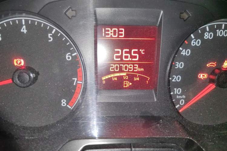 Used Volkswagen Santana 2015 HaoNa 1.6L Manual Fashion Edition Odometer Close Up