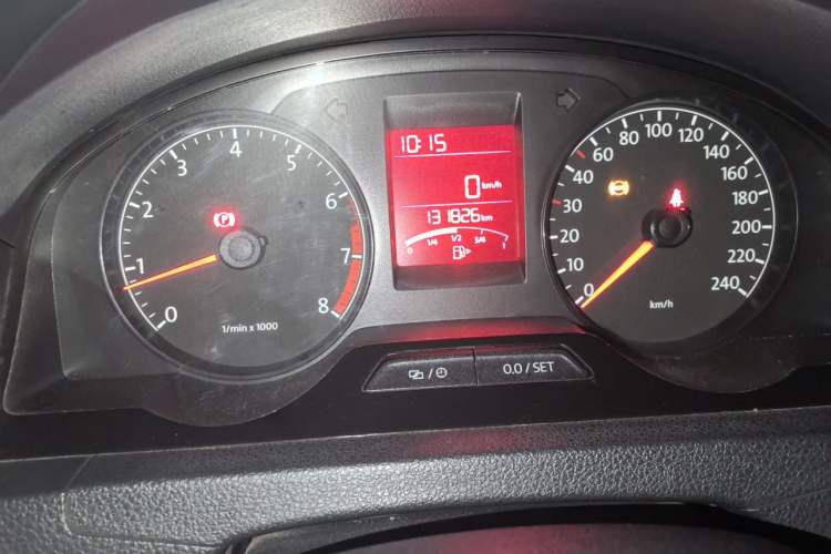 Used Volkswagen Santana 2015 1.4L Manual Comfort Edition Odometer Close Up