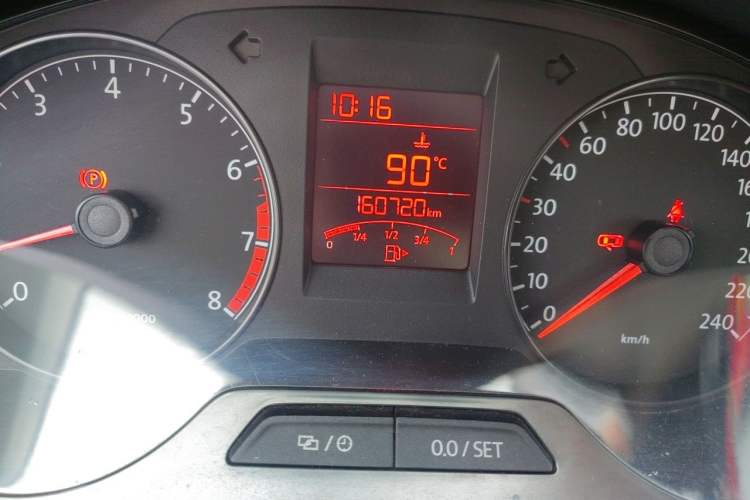 Used Volkswagen Santana 2015 1.4L Manual Comfort Edition Odometer Close Up