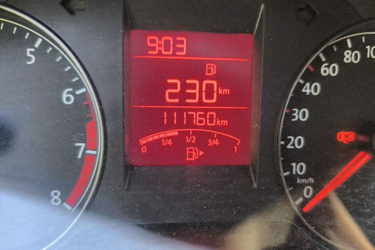 Used Volkswagen Santana 2015 1.6L Manual Comfort Edition Odometer Close Up