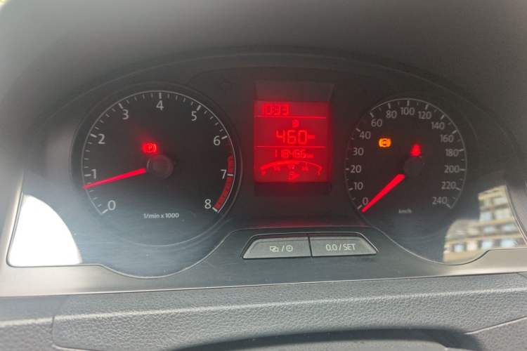 Used Volkswagen Santana 2015 1.4L Manual Fashion Edition Odometer Close Up