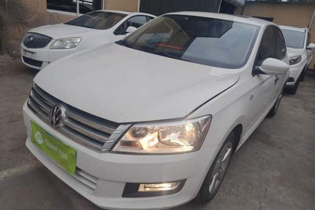 Ojetý Volkswagen Santana 2015 1.6L Automatic Comfort Edition