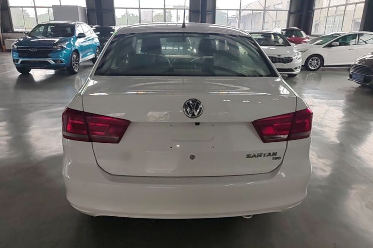 Used Volkswagen Santana 2015 1.6L Manual Comfort Edition Rear