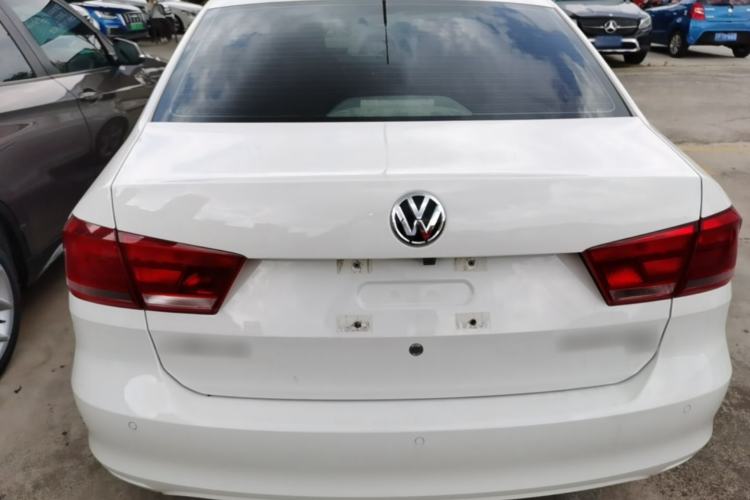 Used Volkswagen Santana 2015 1.6L Manual Comfort Edition Rear