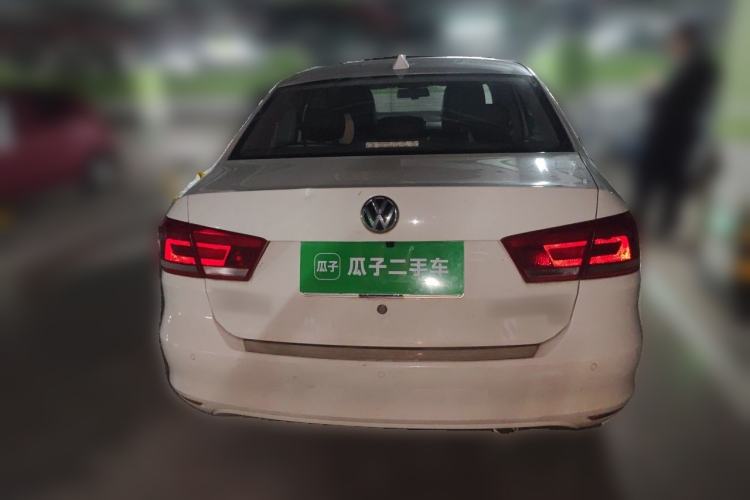 Used Volkswagen Santana 2015 1.6L Manual Comfort Edition Rear