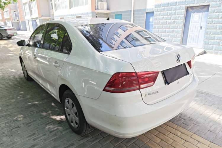 Used Volkswagen Santana 2015 1.4L Manual Fashion Edition Rear Left 45 Deg