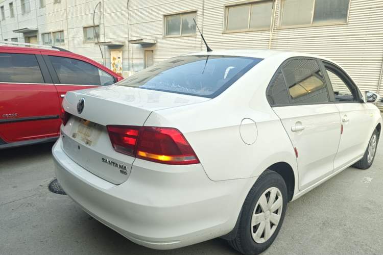 Used Volkswagen Santana 2015 1.6L Manual Fashion Edition Rear Right 45 Deg