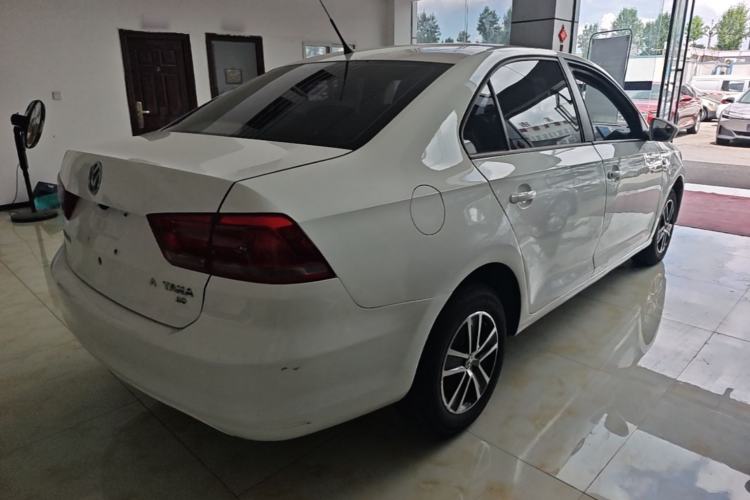 Used Volkswagen Santana 2015 1.6L Manual Fashion Edition Rear Right 45 Deg