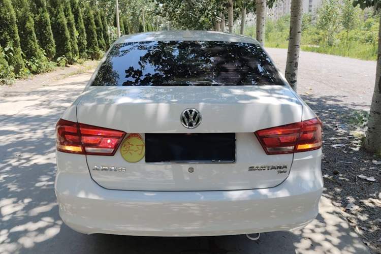 Used Volkswagen Santana 2015 1.6L Manual Fashion Edition Rear