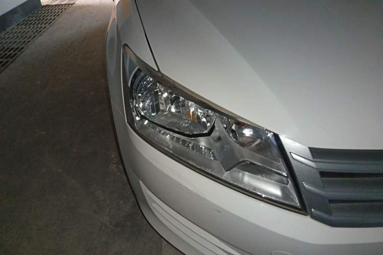Used Volkswagen Santana 2015 1.4L Manual Fashion Edition Right Front Headlight