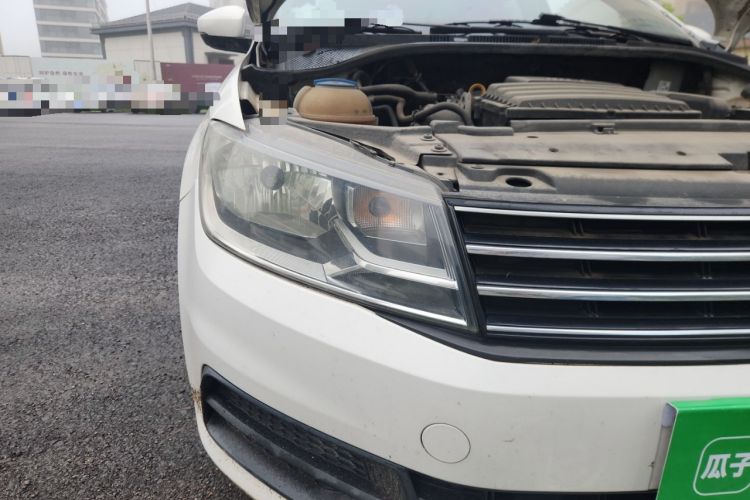Used Volkswagen Santana 2015 Haval H6 1.6L Automatic Luxury Model Right Front Headlight