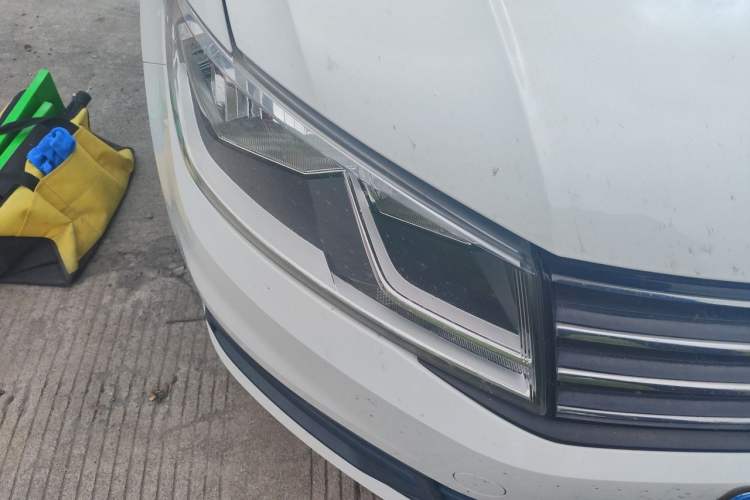 Used Volkswagen Santana 2015 Haval H6 1.6L Automatic Comfort Model Right Front Headlight