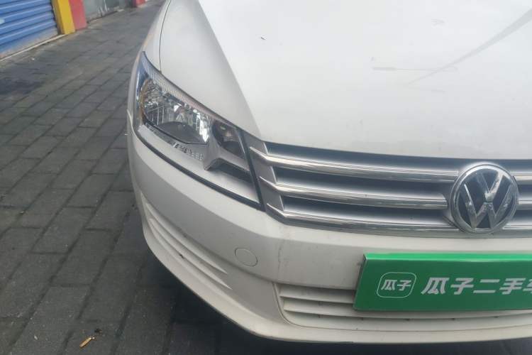 Used Volkswagen Santana 2015 1.6L Manual Fashion Edition Right Front Headlight
