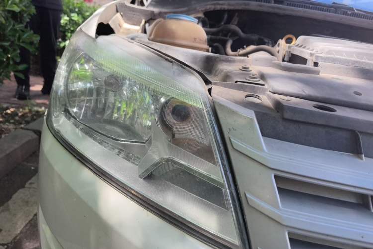 Used Volkswagen Santana 2015 1.4L Manual Fashion Edition Right Front Headlight