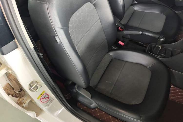Used Volkswagen Santana 2015 1.6L Manual Comfort Edition Right Front Seat