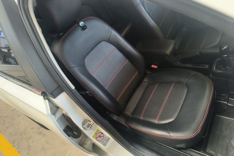 Used Volkswagen Santana 2015 1.4L Manual Fashion Edition Right Front Seat