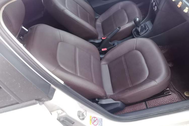 Used Volkswagen Santana 2015 1.6L Manual Fashion Edition Right Front Seat