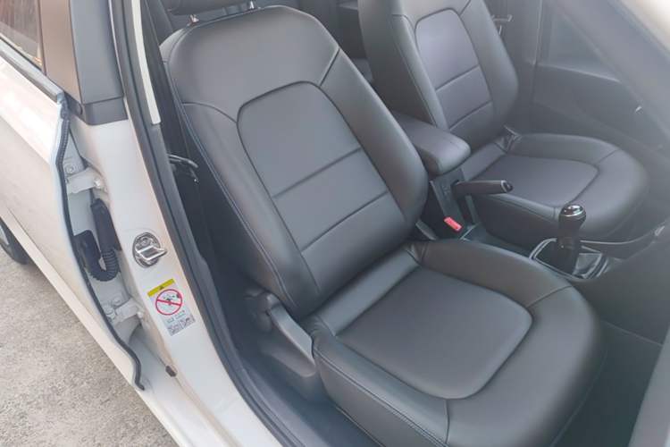 Used Volkswagen Santana 2015 1.6L Manual Fashion Edition Right Front Seat
