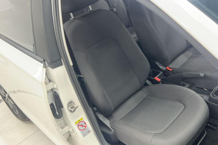Used Volkswagen Santana 2015 1.4L Manual Fashion Edition Right Front Seat
