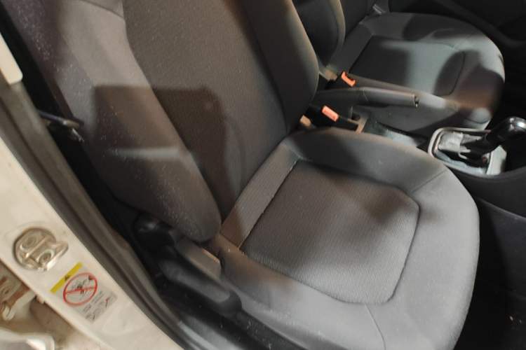 Used Volkswagen Santana 2015 1.6L Automatic Fashion Edition Right Front Seat