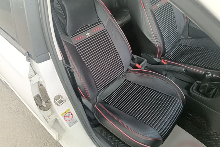 Used Volkswagen Santana 2015 1.4L Manual Fashion Edition Right Front Seat