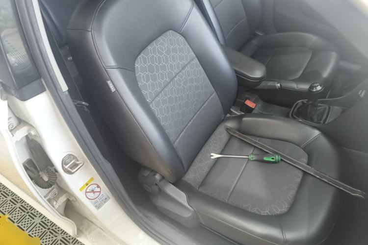Used Volkswagen Santana 2015 1.6L Manual Comfort Edition Right Front Seat