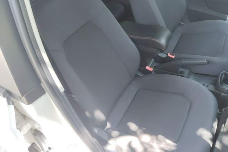 Used Volkswagen Santana 2015 1.6L Manual Fashion Edition Right Front Seat