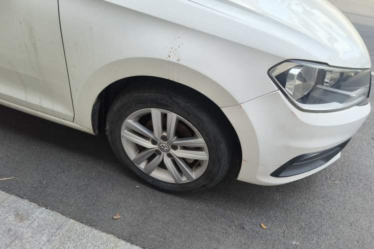 Used Volkswagen Santana 2015 Haval H9 1.6L Manual Comfort Edition Right Front Wheel Hub