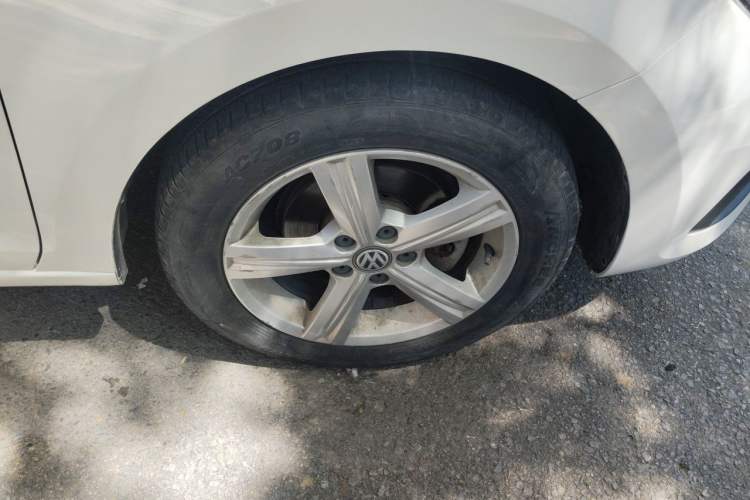 Used Volkswagen Santana 2015 Haval H6 1.6L Automatic Luxury Model Right Front Wheel Hub