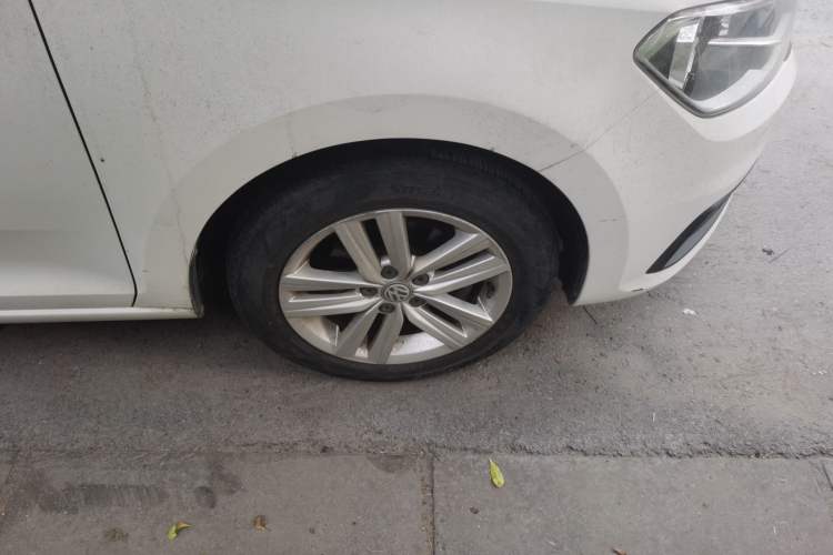 Used Volkswagen Santana 2015 Haval H6 1.6L Automatic Comfort Model Right Front Wheel Hub