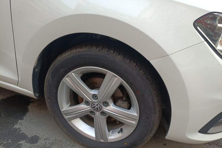 Used Volkswagen Santana 2015 Haval H6 1.6L Automatic Luxury Model Right Front Wheel Hub