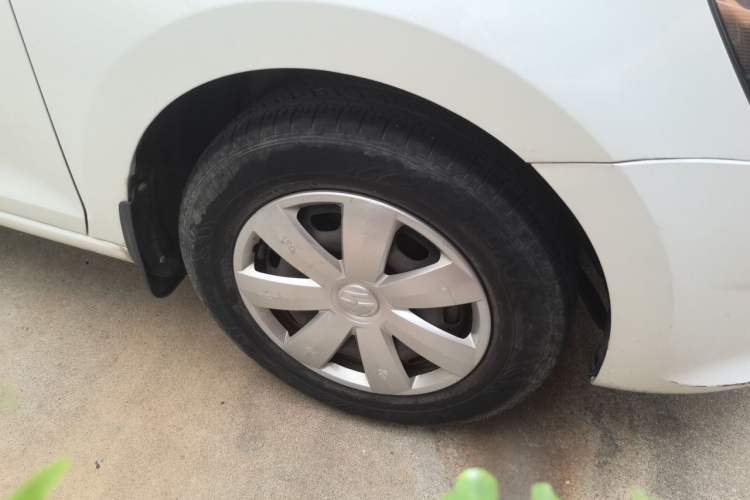 Used Volkswagen Santana 2015 1.4L Manual Fashion Edition Right Front Wheel Hub