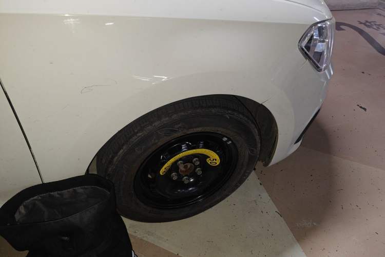 Used Volkswagen Santana 2015 Haval H6 1.6L Automatic Comfort Model Right Front Wheel Hub