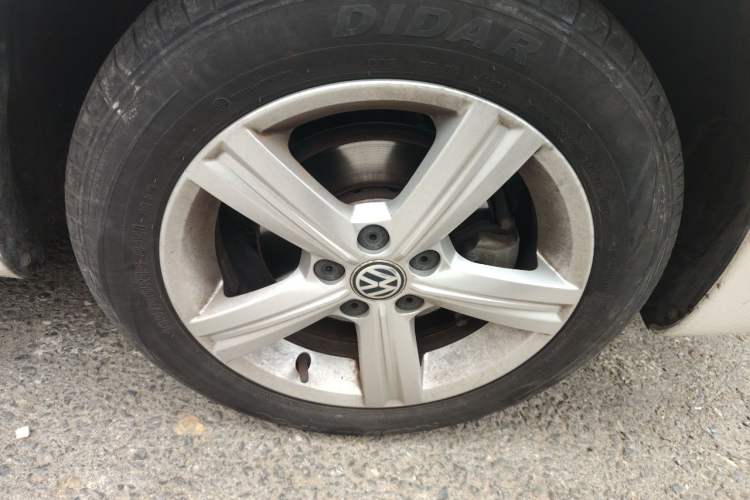 Used Volkswagen Santana 2015 Haval H6 1.6L Automatic Luxury Model Right Front Wheel Hub