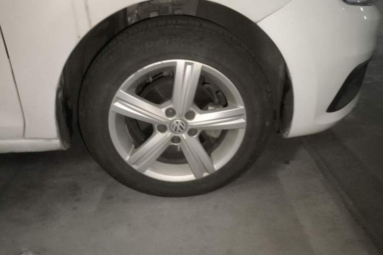 Used Volkswagen Santana 2015 Haval H6 1.6L Automatic Luxury Model Right Front Wheel Hub