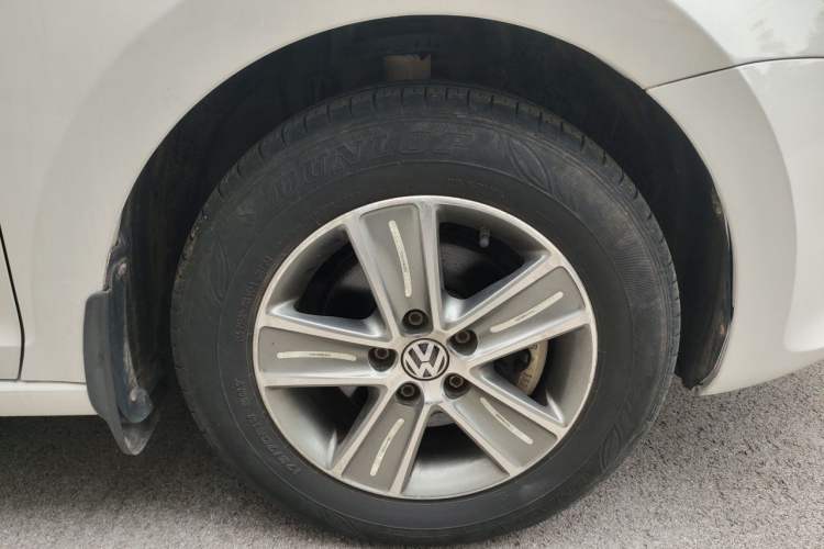 Used Volkswagen Santana 2015 1.4L Manual Fashion Edition Right Front Wheel Hub