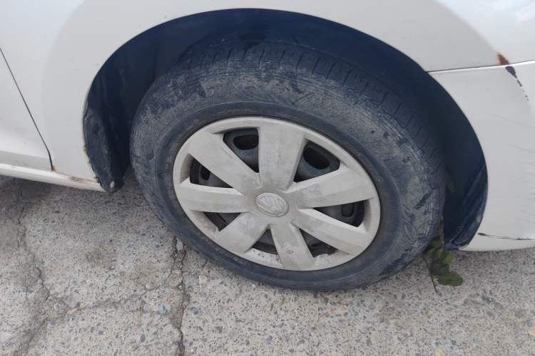 Used Volkswagen Santana 2015 1.6L Manual Fashion Edition Right Front Wheel Hub
