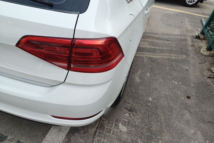 Used Volkswagen Santana 2015 Haval H9 1.6L Manual Comfort Edition Right Rear Taillight