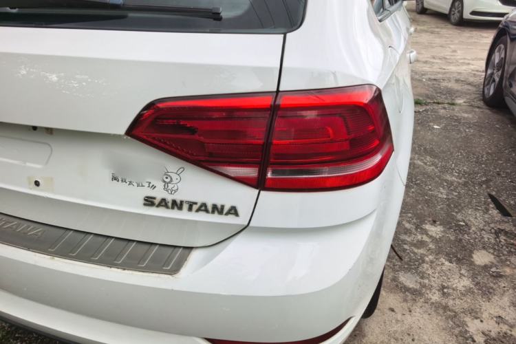 Used Volkswagen Santana 2015 Haval H6 1.6L Automatic Luxury Model Right Rear Taillight